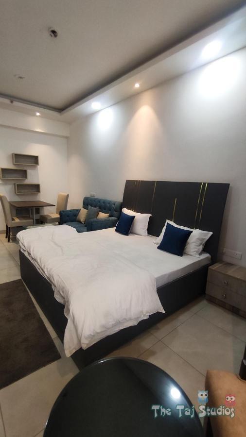 Taj Studios-Serviced Studio Apartment Noida Exterior foto